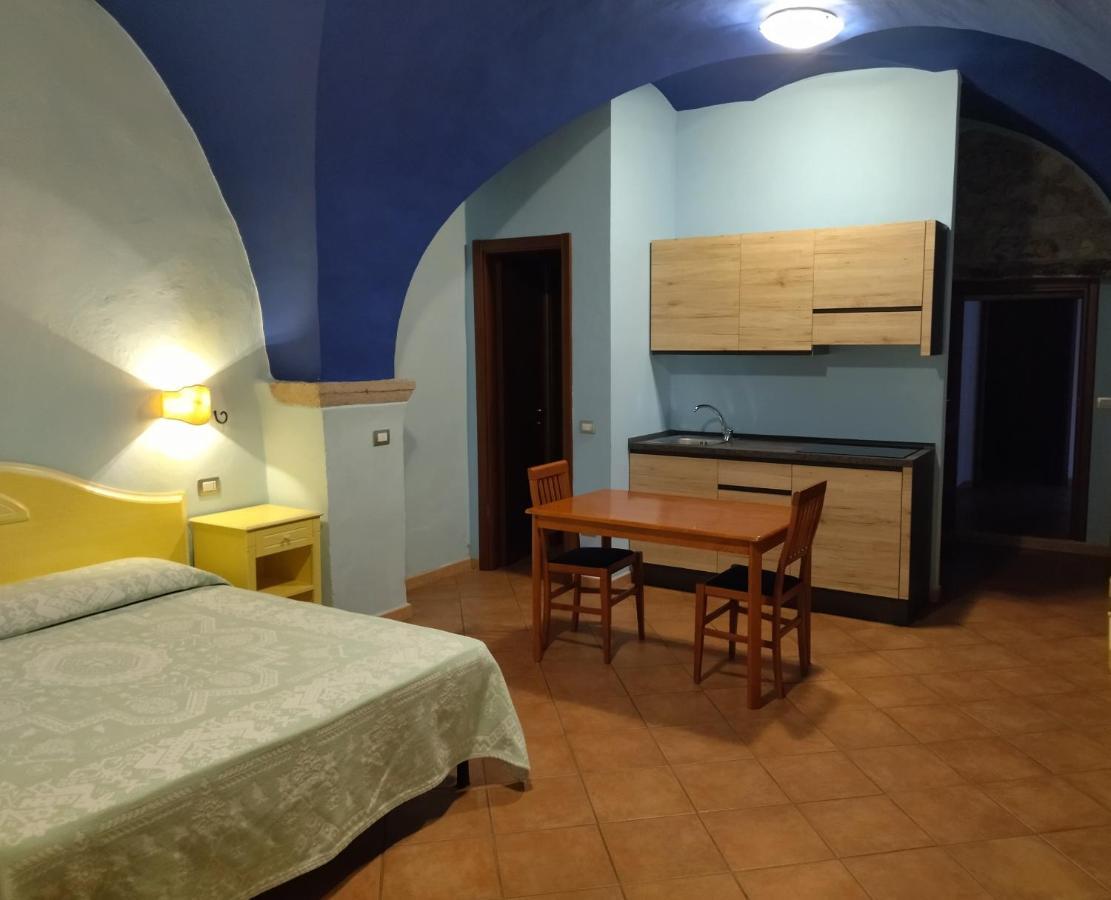 Sa Balza Guest House Bosa Bagian luar foto