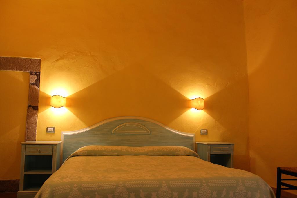 Sa Balza Guest House Bosa Bagian luar foto