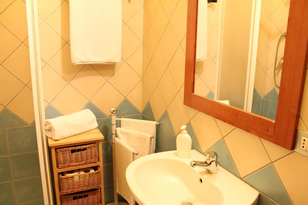 Sa Balza Guest House Bosa Bagian luar foto