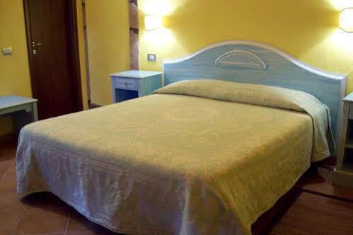 Sa Balza Guest House Bosa Bagian luar foto